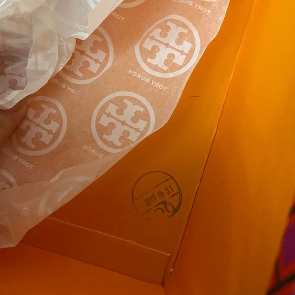 New authentic Tory Burch